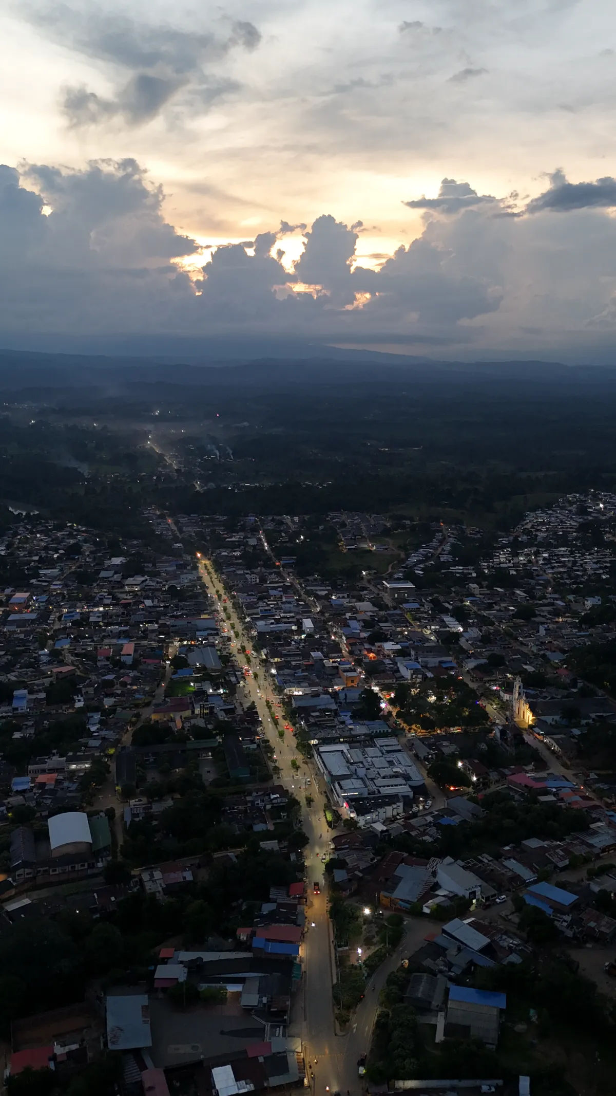Vista aérea de Tibú al atardecer
